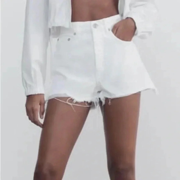 Zara White High Rise Denim Shorts - Picture 8 of 8